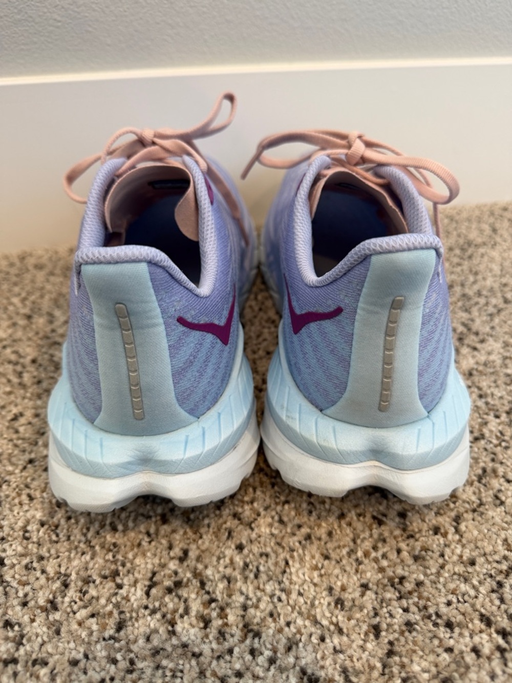 Hoka Mach 5  profly+ Women's Lavender Running Shoes with Pink Laces size 9.5 - Picture 2 of 6